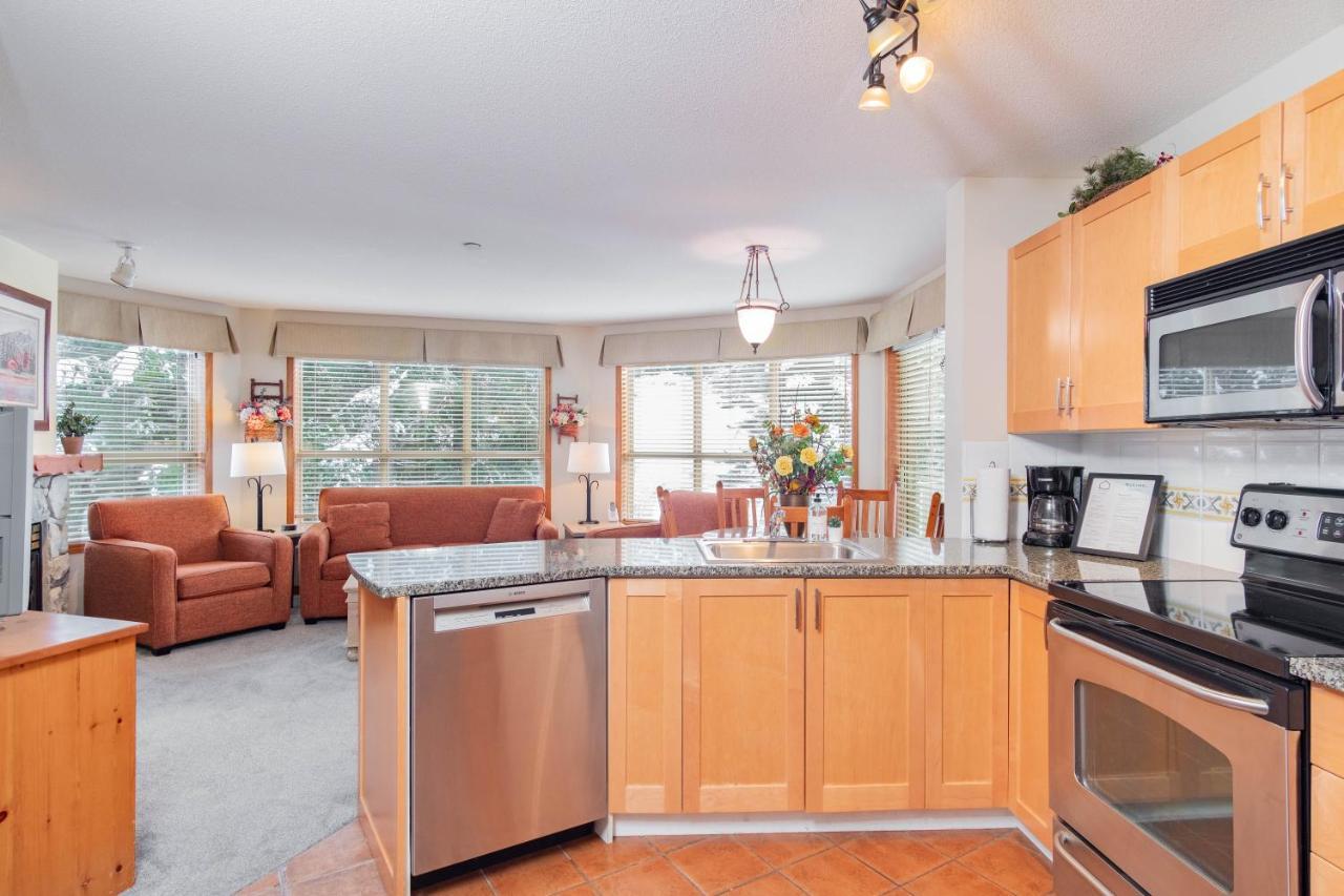 The Best Ski In Ski Out Two Bedroom Condo At Aspens Whistler Exteriér fotografie